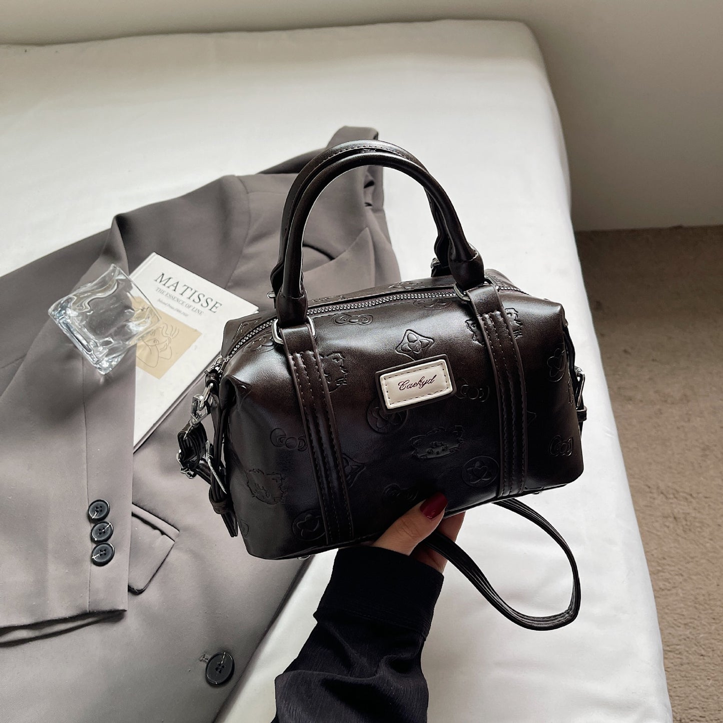 Luxury Retro Women's Leather Handbag – Large Capacity Shoulder & Hand Tote